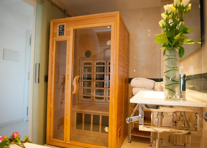 奥里韦拉普托雷维耶哈酒店