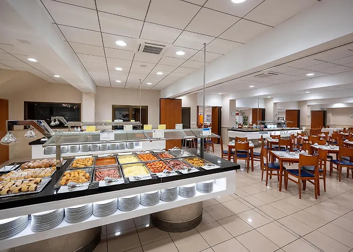 奥里韦拉普托雷维耶哈酒店 酒店