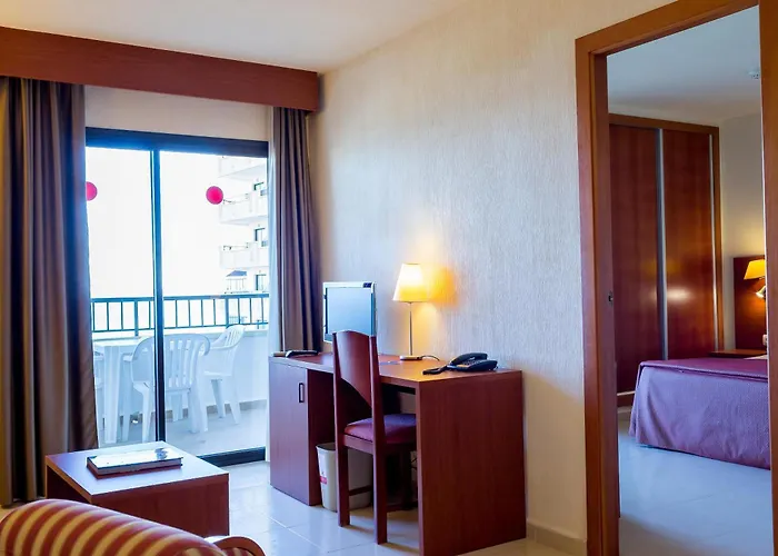 奥里韦拉普托雷维耶哈酒店 托雷维耶哈