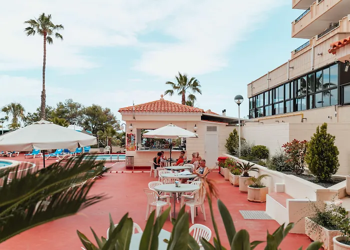 奥里韦拉普托雷维耶哈酒店