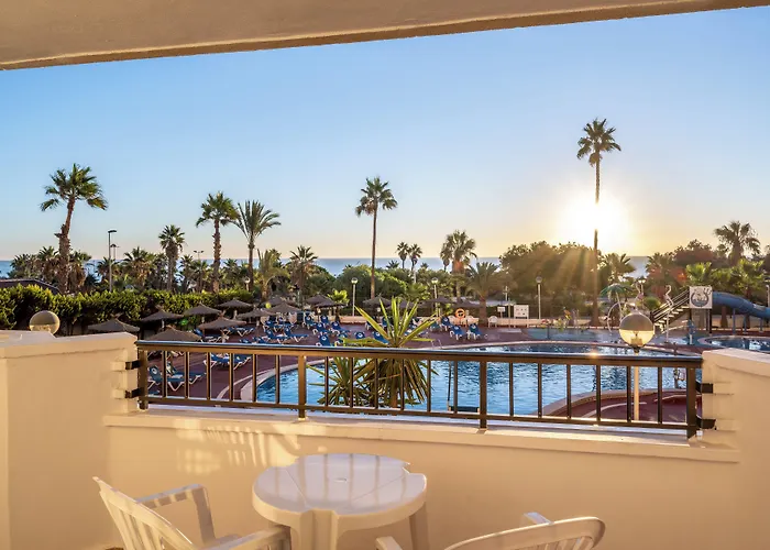 奥里韦拉普托雷维耶哈酒店 酒店