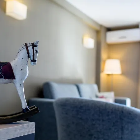 Готель Playas De